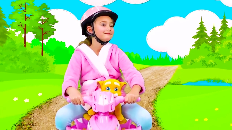 اسباب بازی ها و خانواده مهربان - توپ بازی ساشا و پرنسس